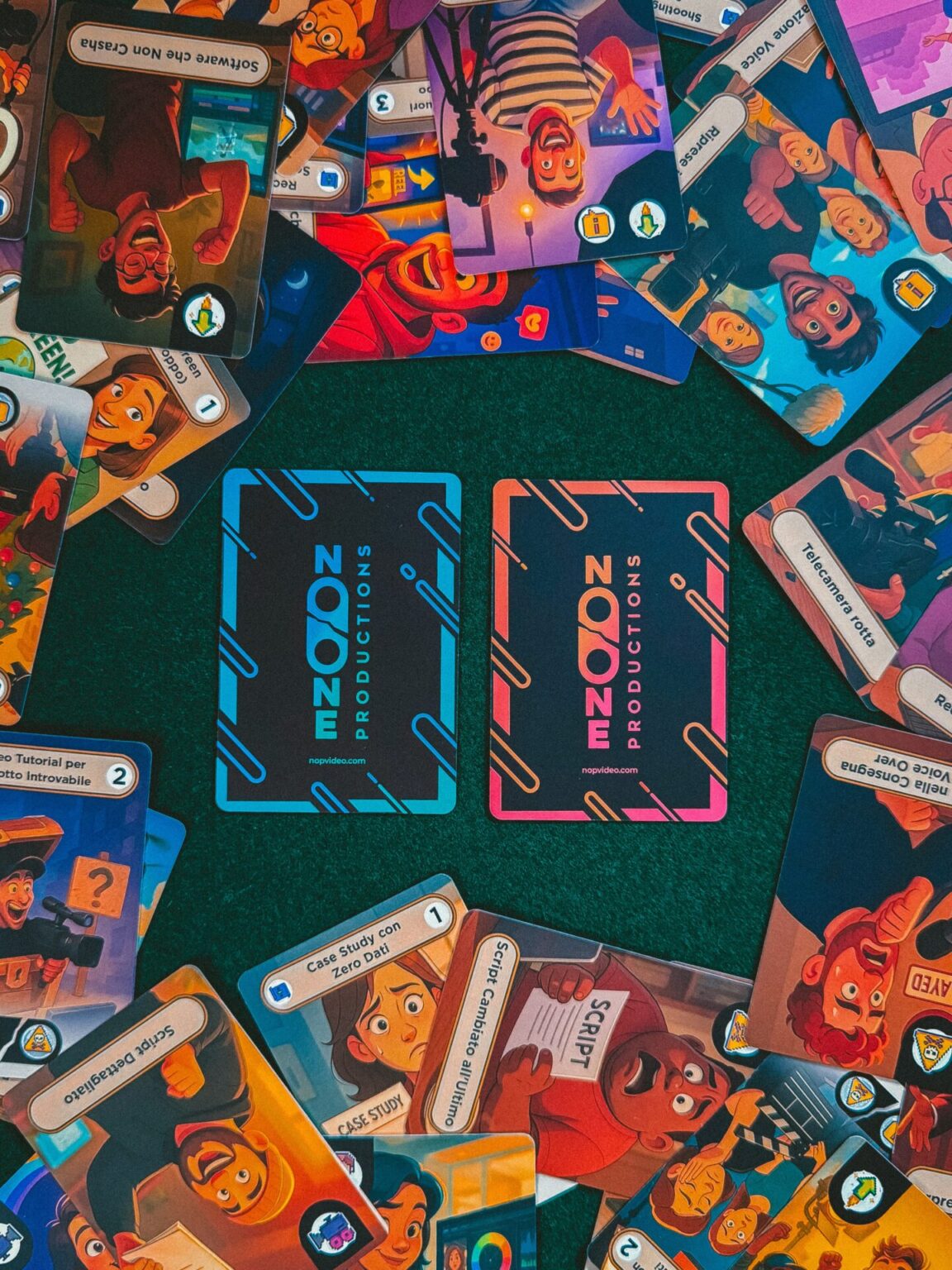 Carte illustrate di Nop Video the Card Game con situazioni tipiche del videomaking